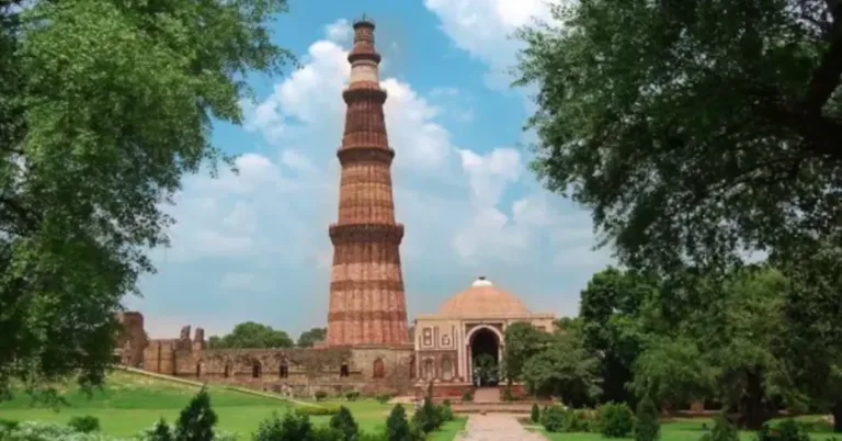India d’Oro Sulle Rotte del Triangolo Magico