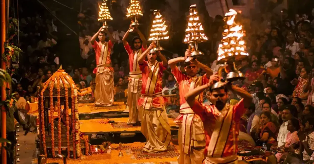 Tesori del Nord India: Storia e Spiritualità