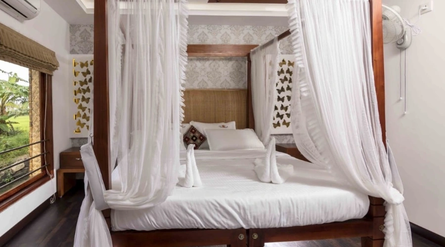 Crociera su Houseboat di Lusso con Tre Camere da Letto 5