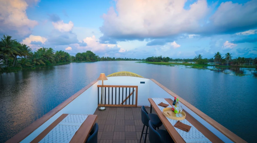 Houseboat di Lusso con Due Camere da Letto 2