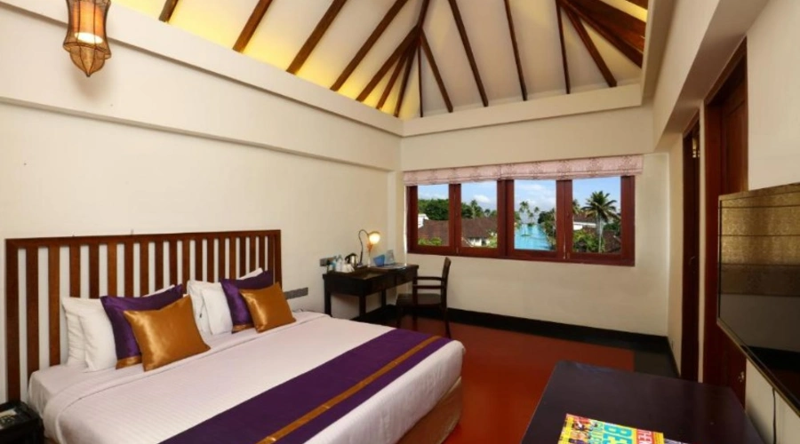 Lake view terrace room (5)