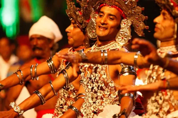 Kandy-Esala-Perahera 4