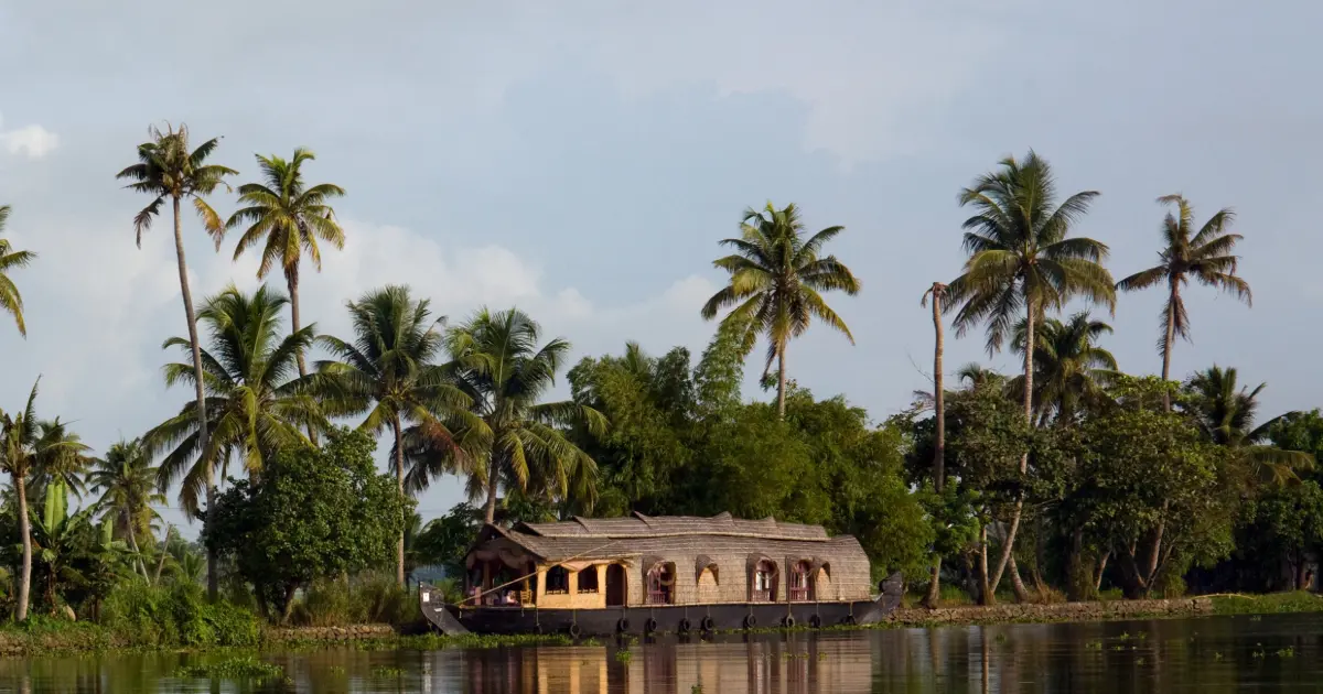 Exclusive South India: Heritage, Wilderness & Serenity