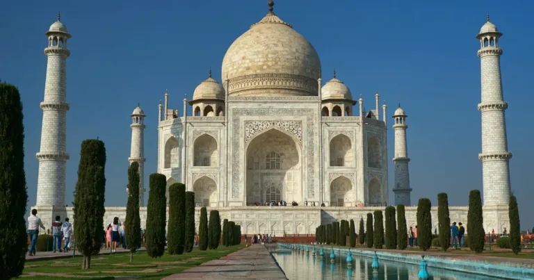 Colours of Rajasthan & The Taj Mahal