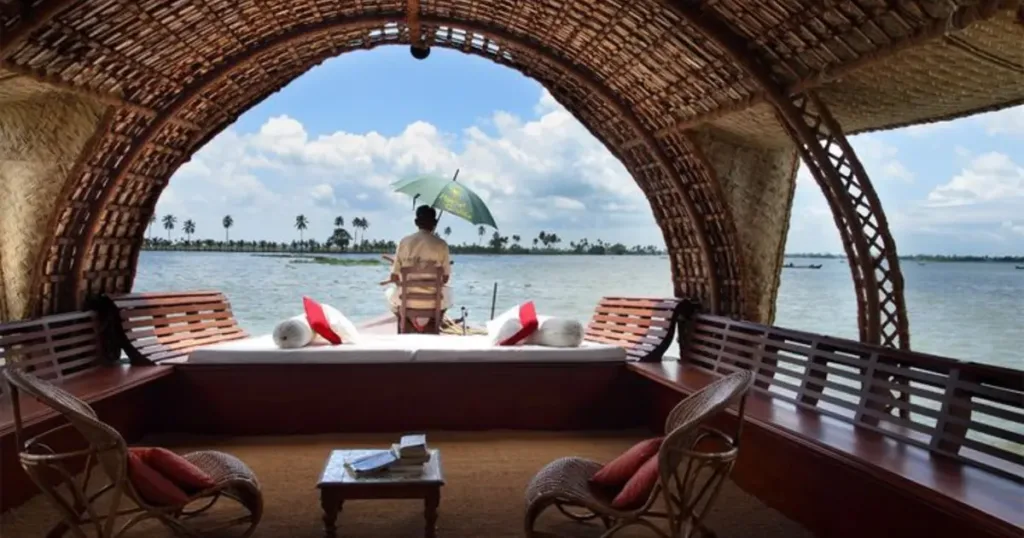 South India Trails: Backwaters, Culture & Coastlines