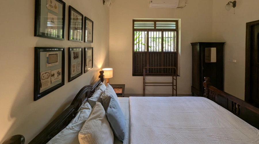 Superior-room-window
