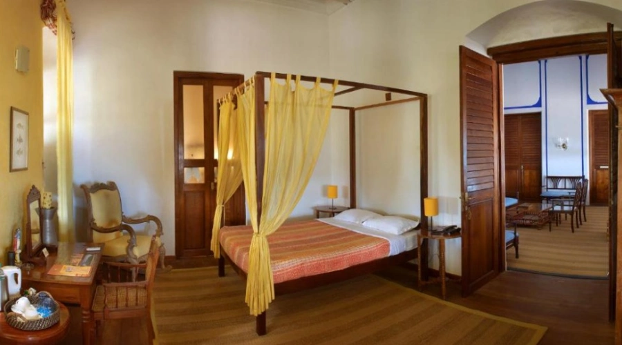 Bungalow-on-the-beach-tharangambadi-10-
