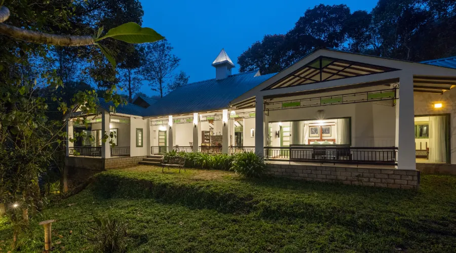 Deluxe Suite - Aanavilasam plantation resort, Thekkady (2)