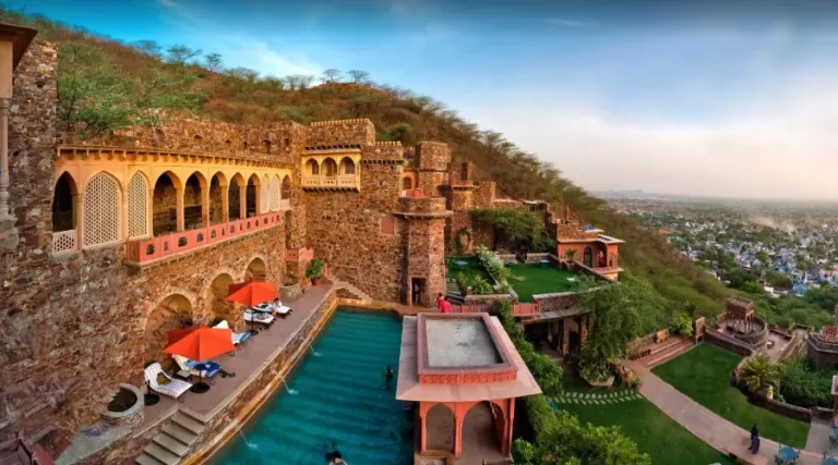 Neemrana Fort-palace (10)