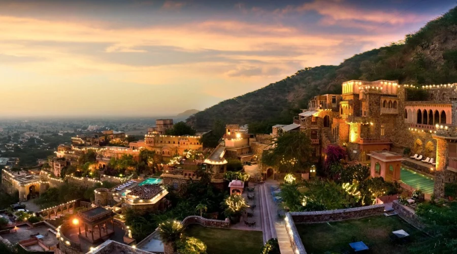 Neemrana Fort-palace (12)