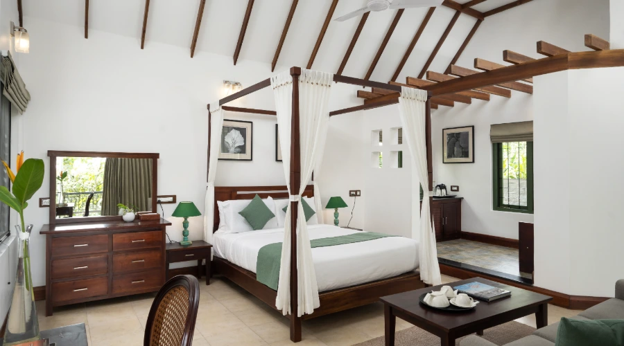 Private Pool Villa - Aanavilasam plantation resort, Thekkady (4)