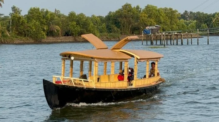 Kadamakkudy Island Day Trip – Local Life Experience