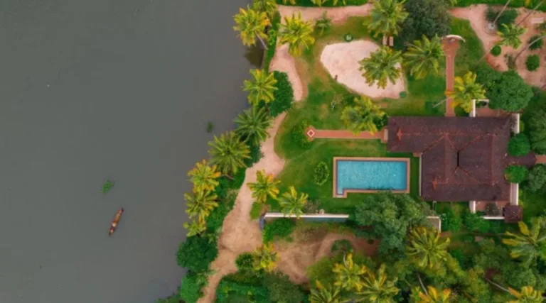 Vismaya Boutique Villa on the Vembanad Lake (8)