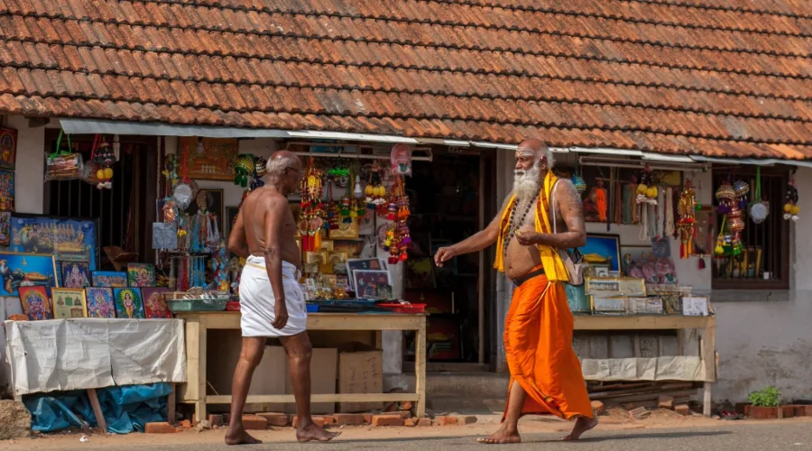 Full-Day Thiruvananthapuram Highlights Tour with Kovalam Beach