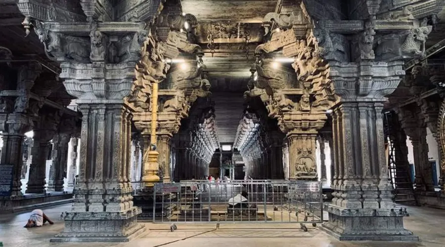 Jambukeswarar temple at Thiruvanaikaval Tamil Nadu