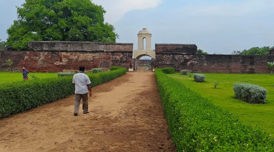 Sandras Fort Tamil Nadu